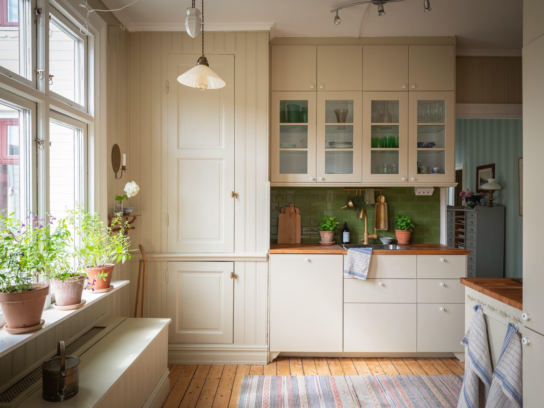 image of estate facade